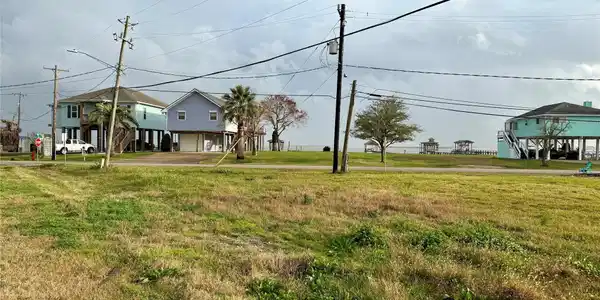 1602 Dick Bay Drive