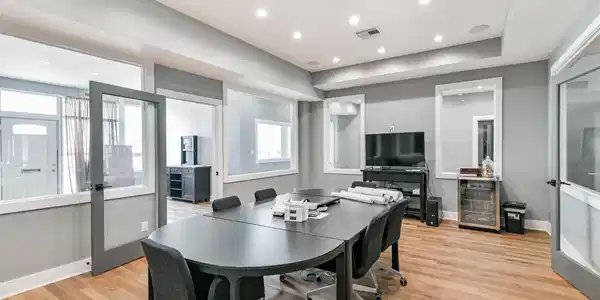 Image 3: 1st Floor - 2,754sf Offices/Commercial