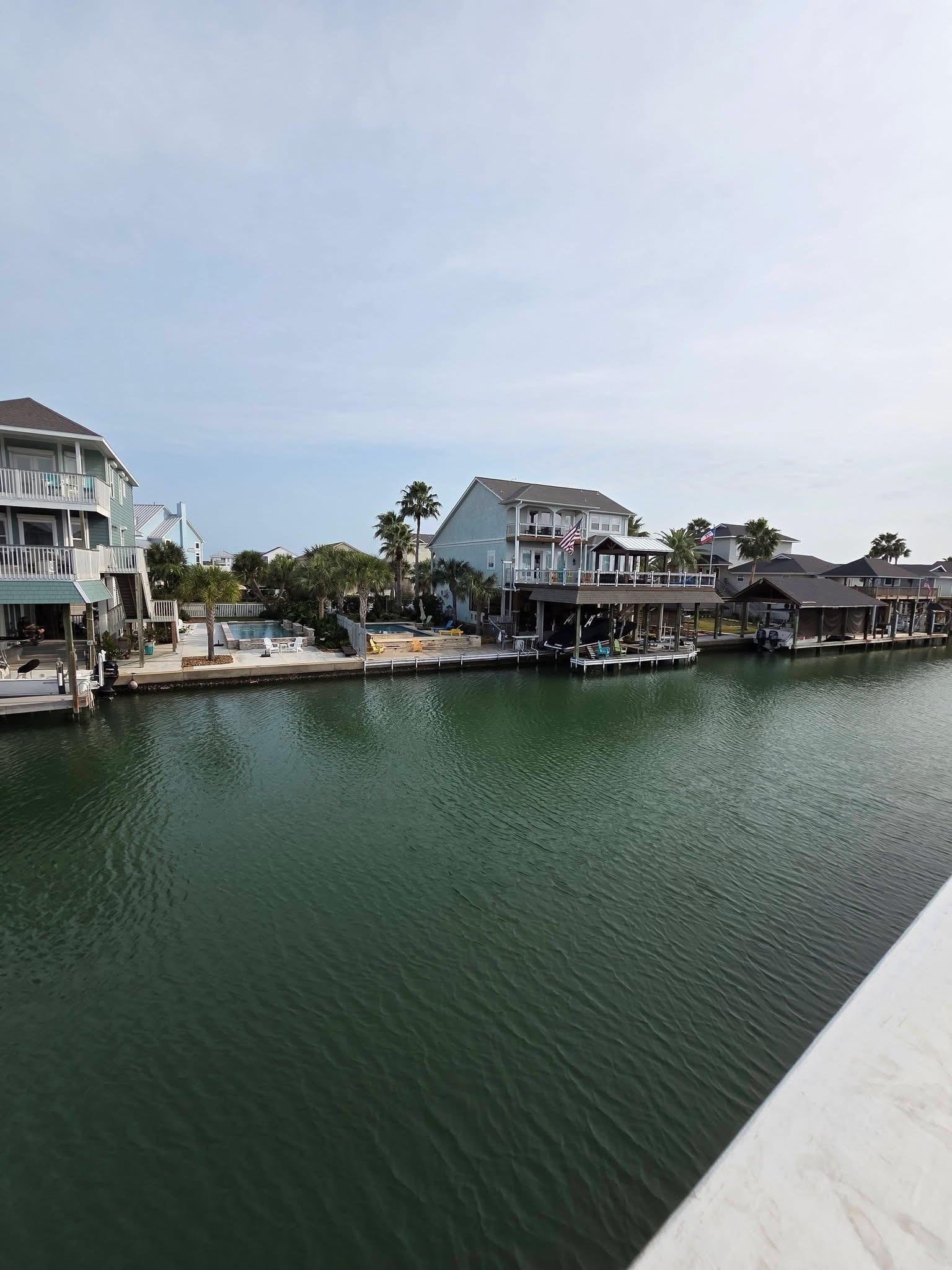 Image 4: Boating, Fishing & Crabbing in you Backyard!