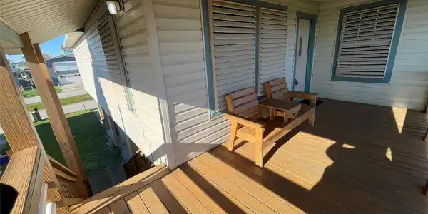 Image 3: Newly stained wood.  Bench included.
