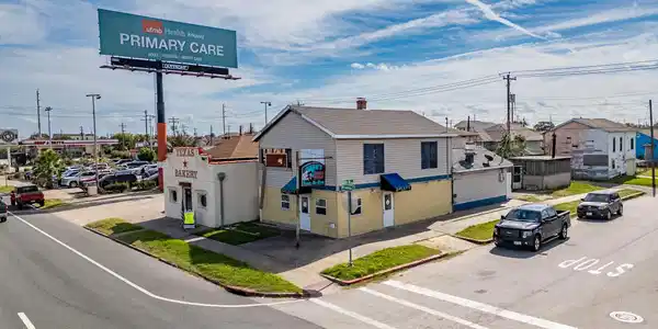5427 Broadway Street