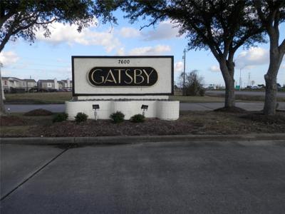 7600 Emmett F Lowry Expressway