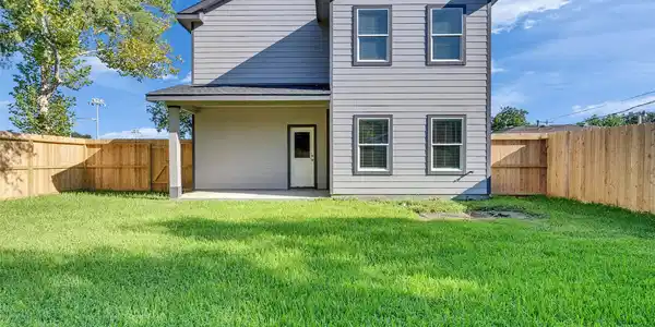 Image 4: Rear House View