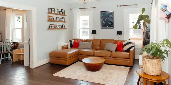 Image 4: Entering the spacious living room with fantastic l