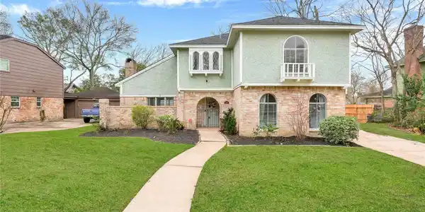 4246 Crownwood Drive
