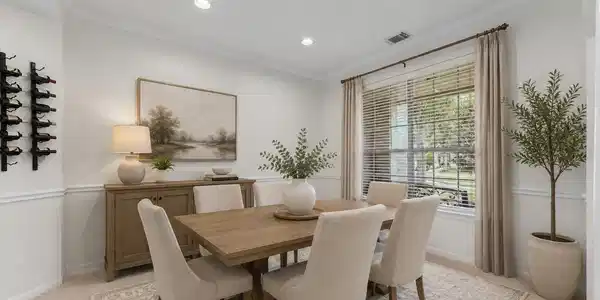 Image 3: Virtually Staged Dining
