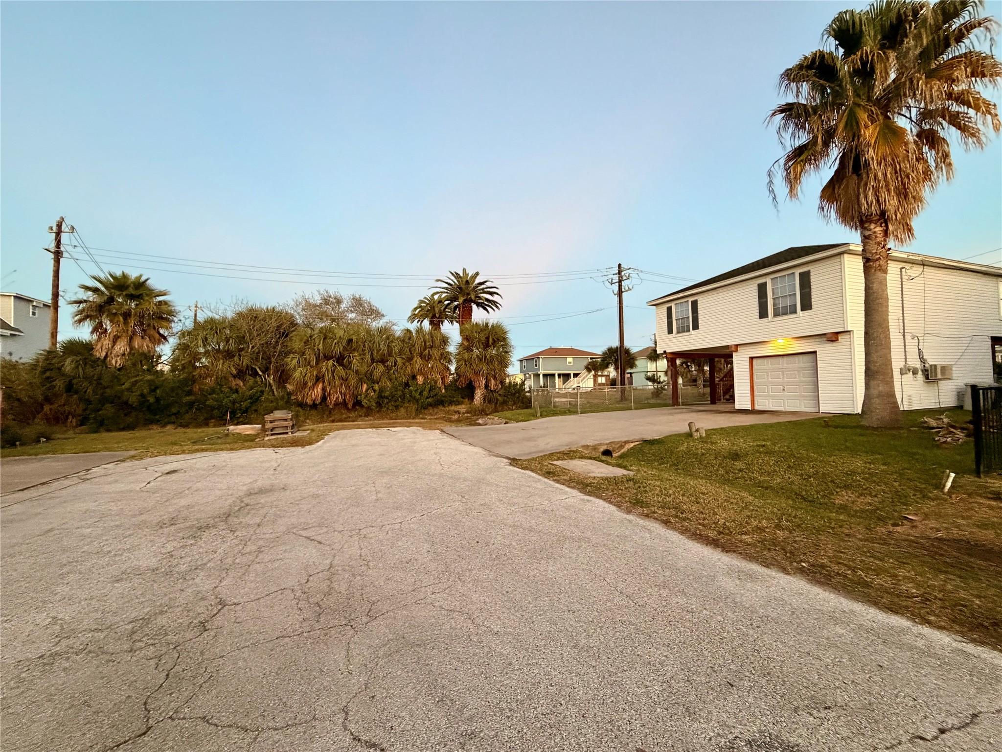 Image 4: Street view showcasing the end-of-street location