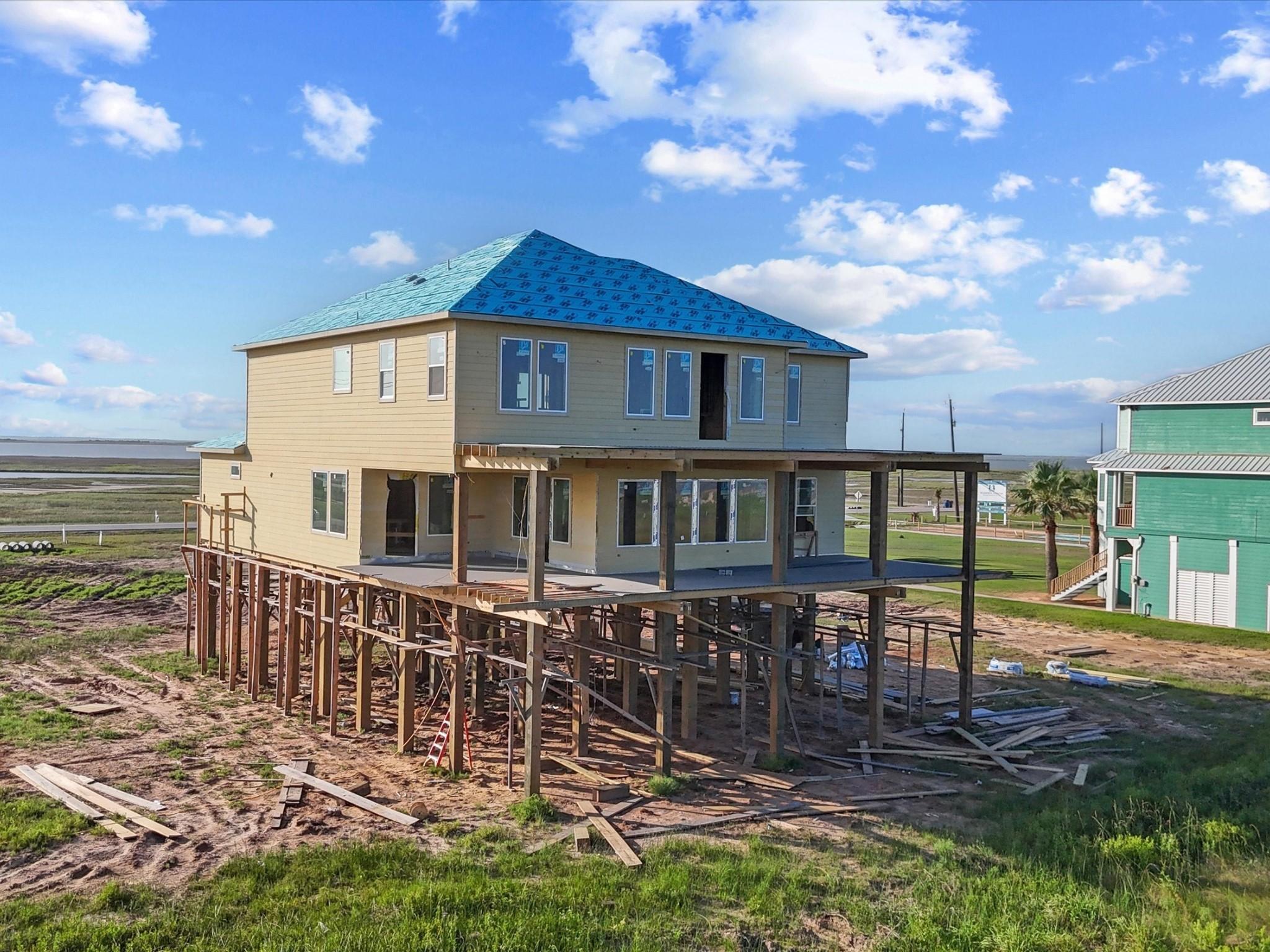 Image 4: Even in its early stages, this home commands atten