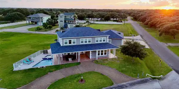 102 Smith Cove Road