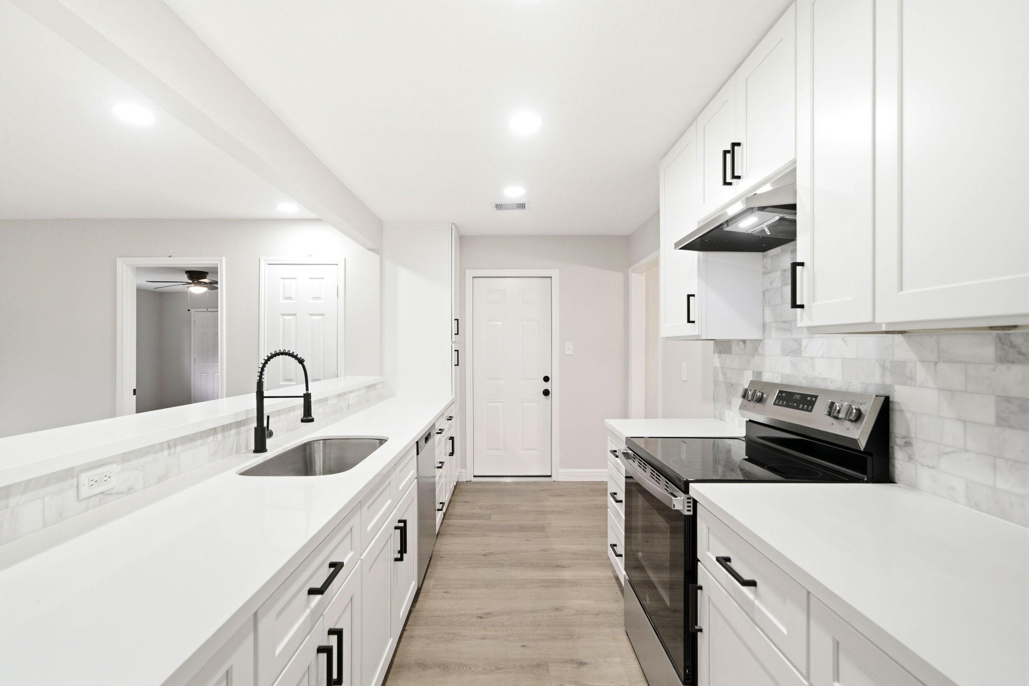 Image 4: Another view of the remodeled kitchen
