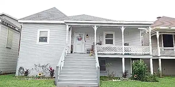 2917 Avenue P 1/2