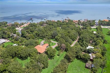 5400 W Bayshore Drive