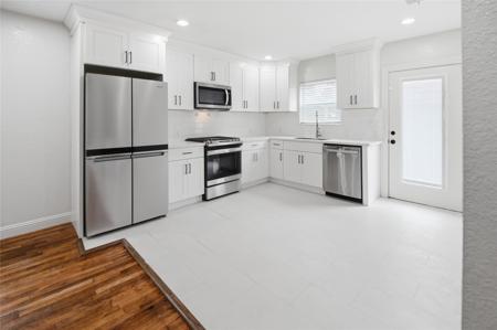 318 2nd Street N