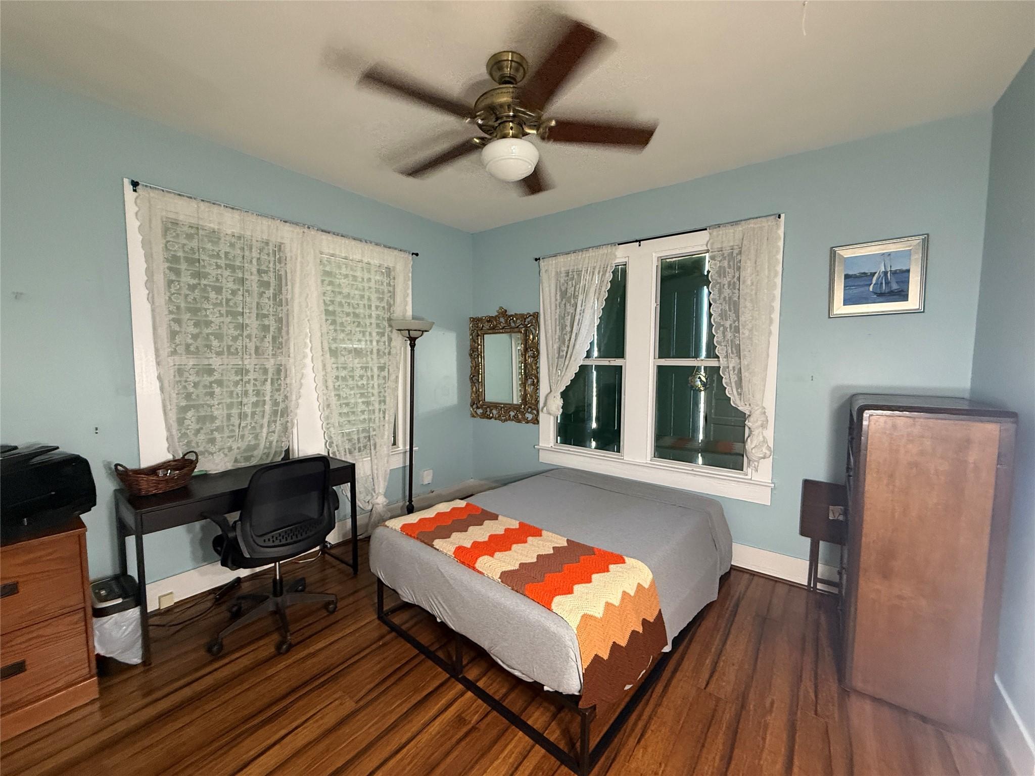 Image 3: Bedroom #2