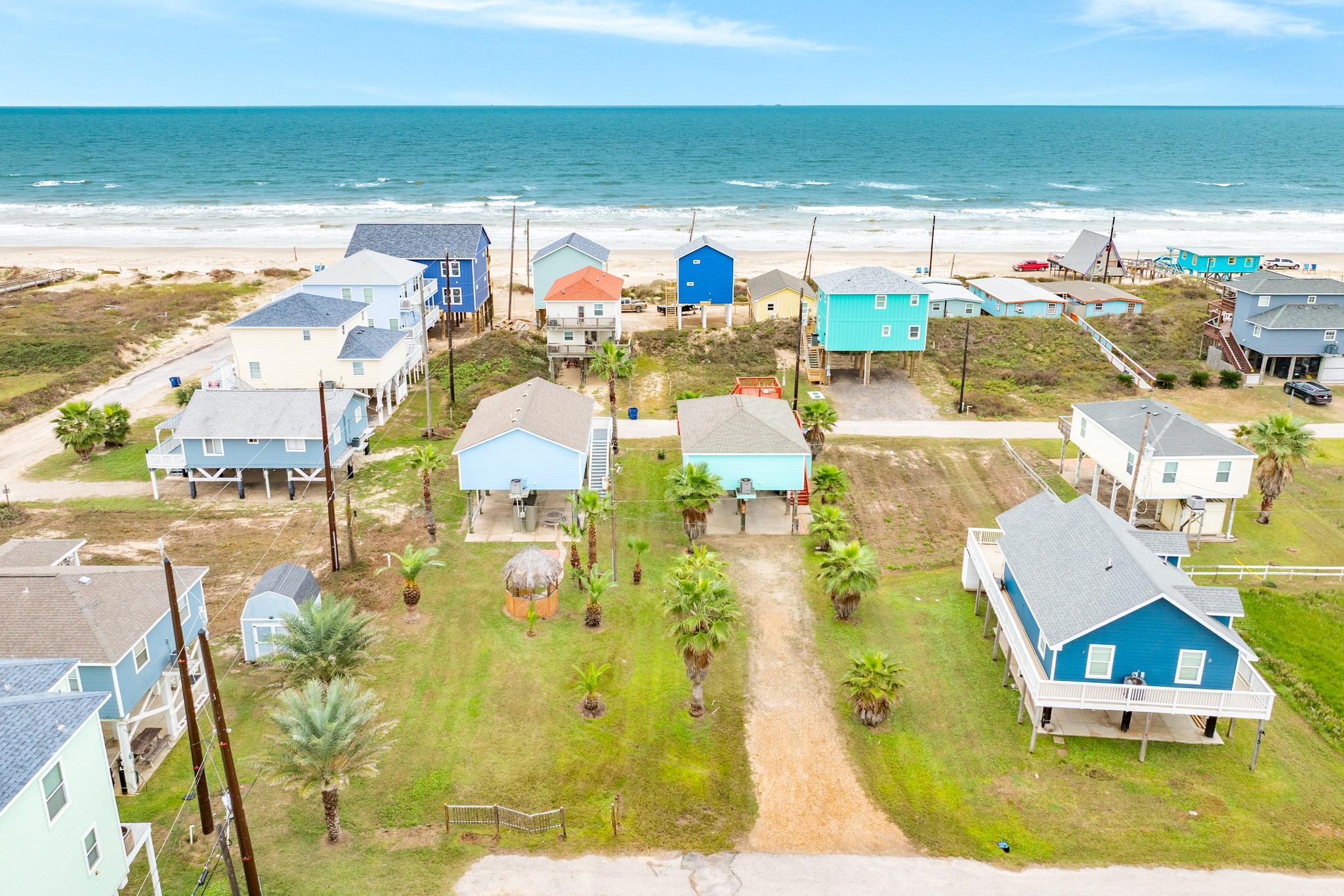 Image 2: DISCOVER YOUR PERFECT GULF COAST ESCAPE in this be