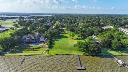 105 Mockingbird Lane