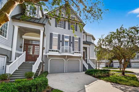 2439 Lakewood Pointe