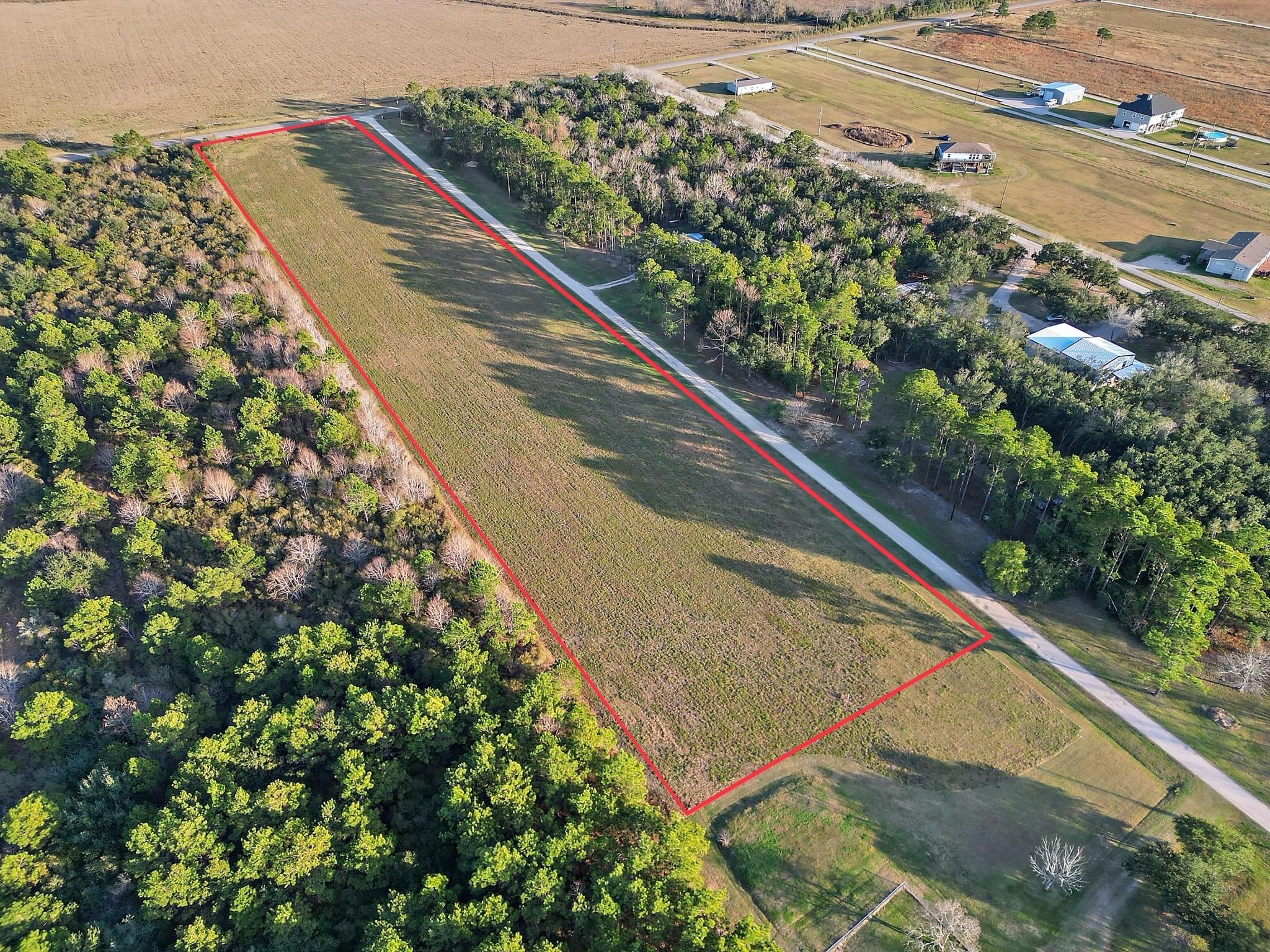 Image 2: Unrestricted in Anahuac, TX!