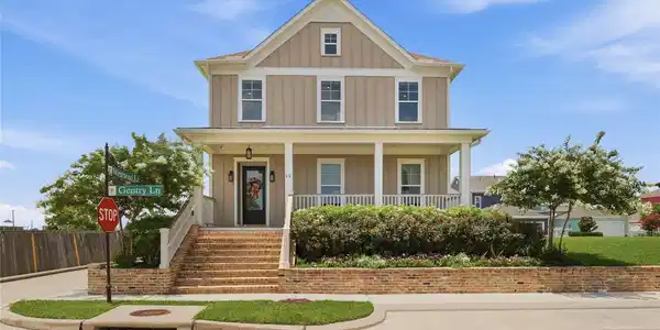 12 Gentry Lane