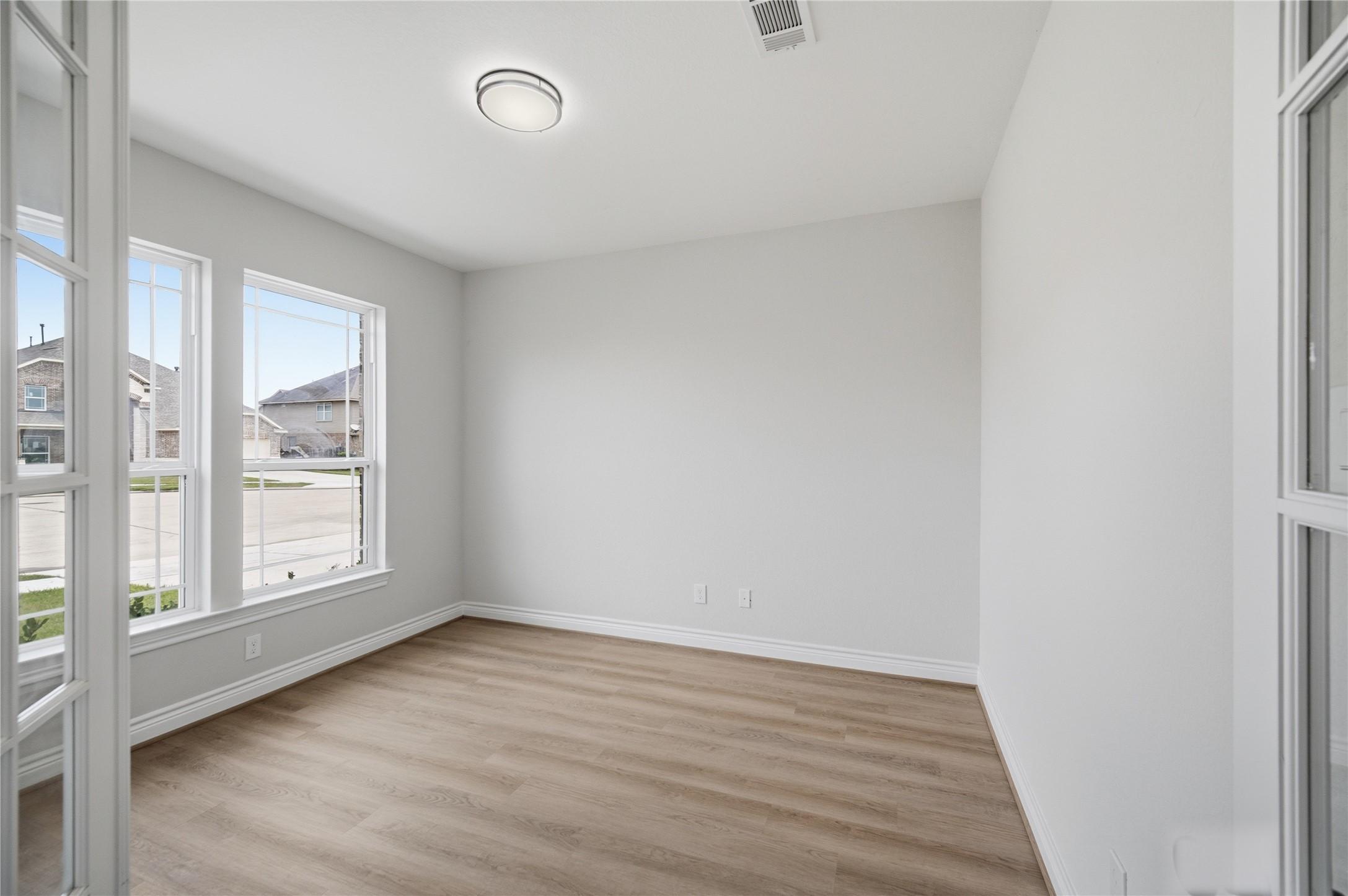 Image 4: Double glass doors offer privacy, creating a funct