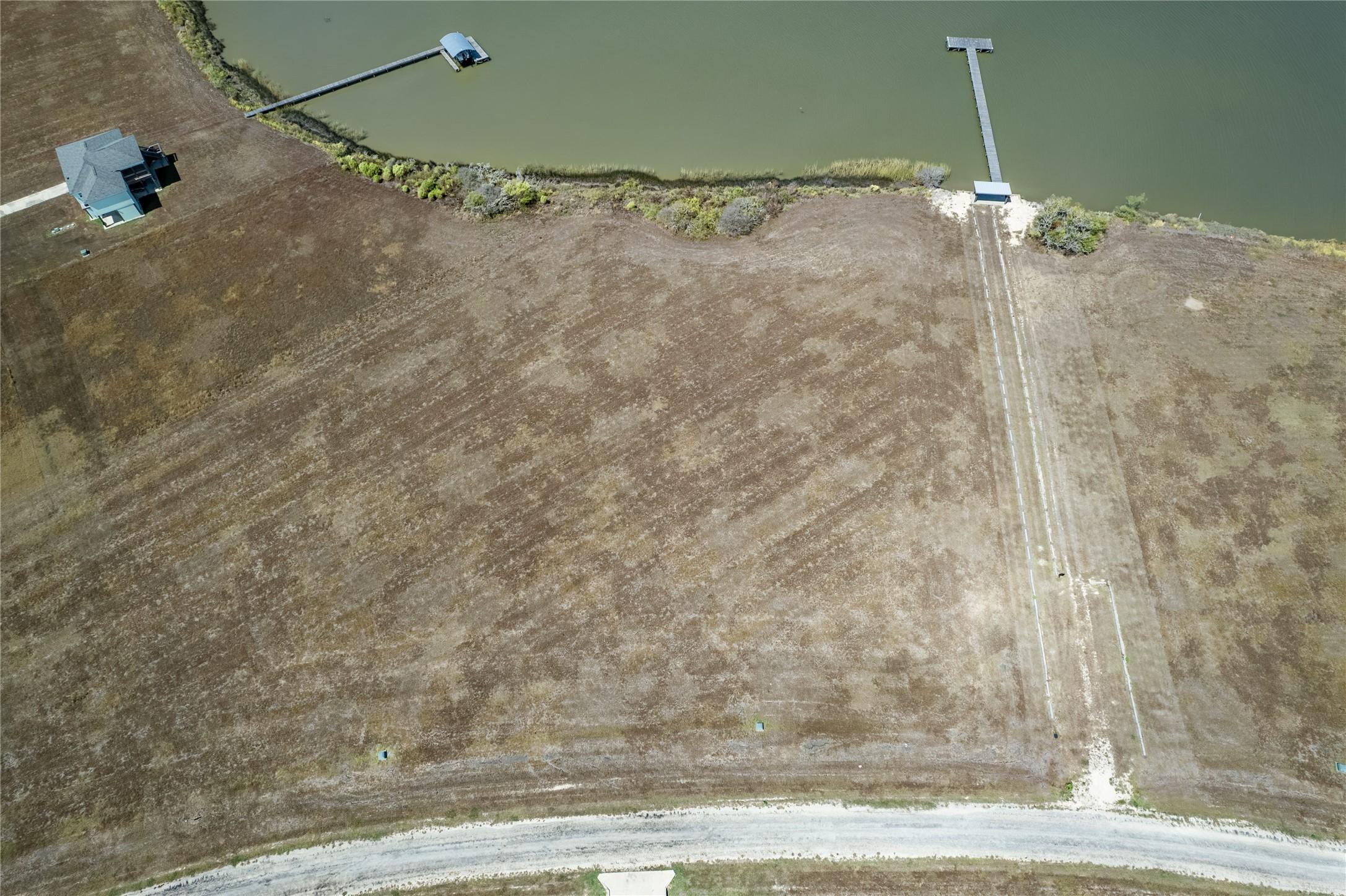 Image 4: 1 acre lot is rectangle and faces out directly to