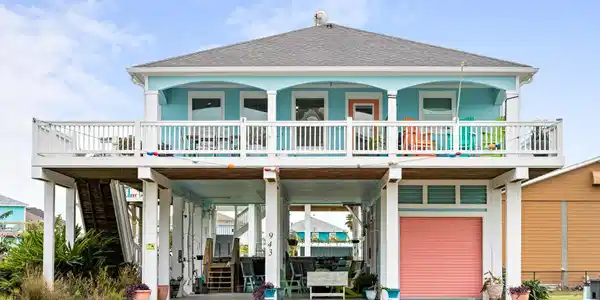 943 Palm Ridge Drive
