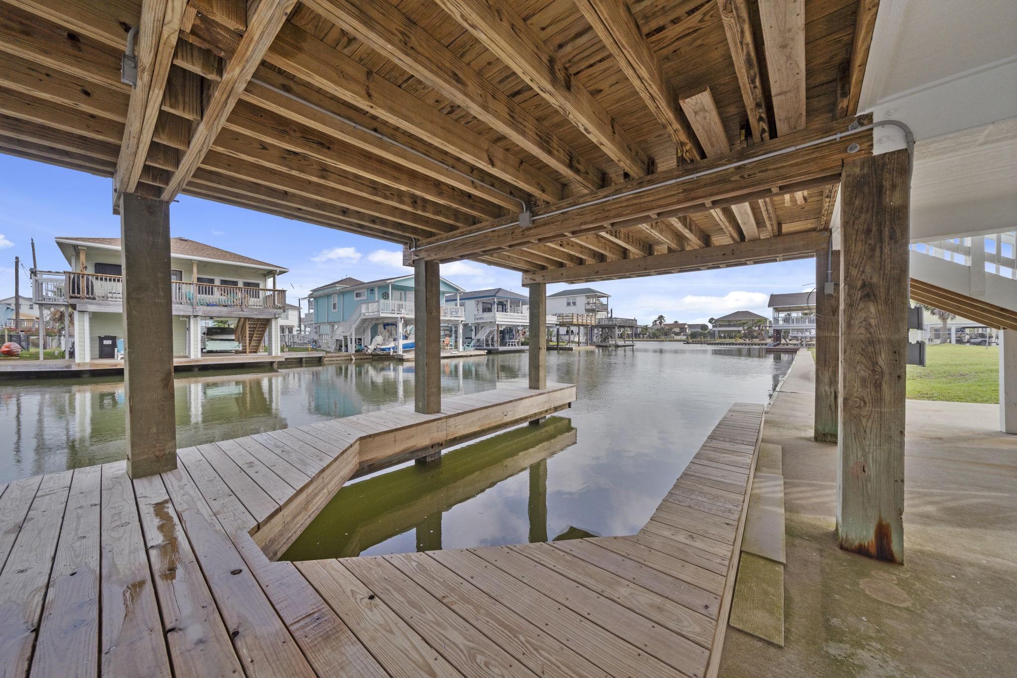 Image 4: 16708 Cabeza De Vaca, Jamaica Beach, TX 77554