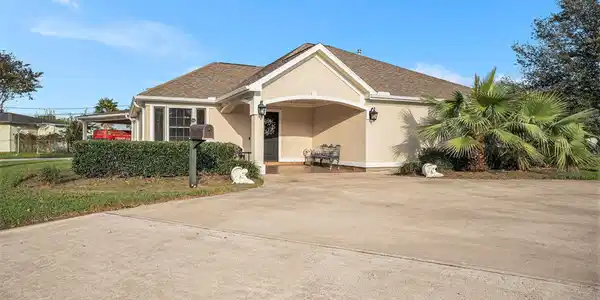 1310 Bayou Shore Drive