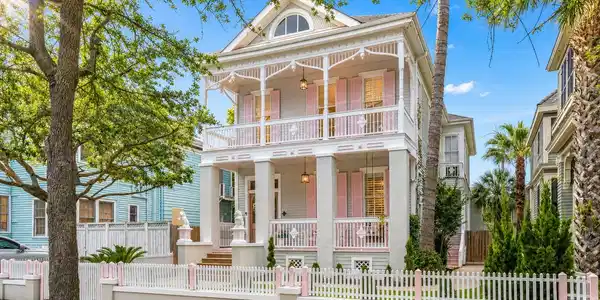 1522 Ball Street