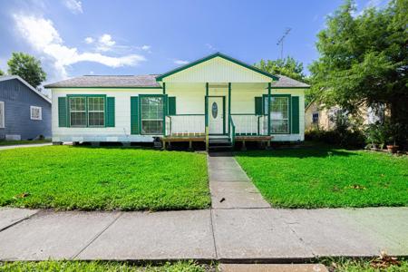 2206 Alabama Street