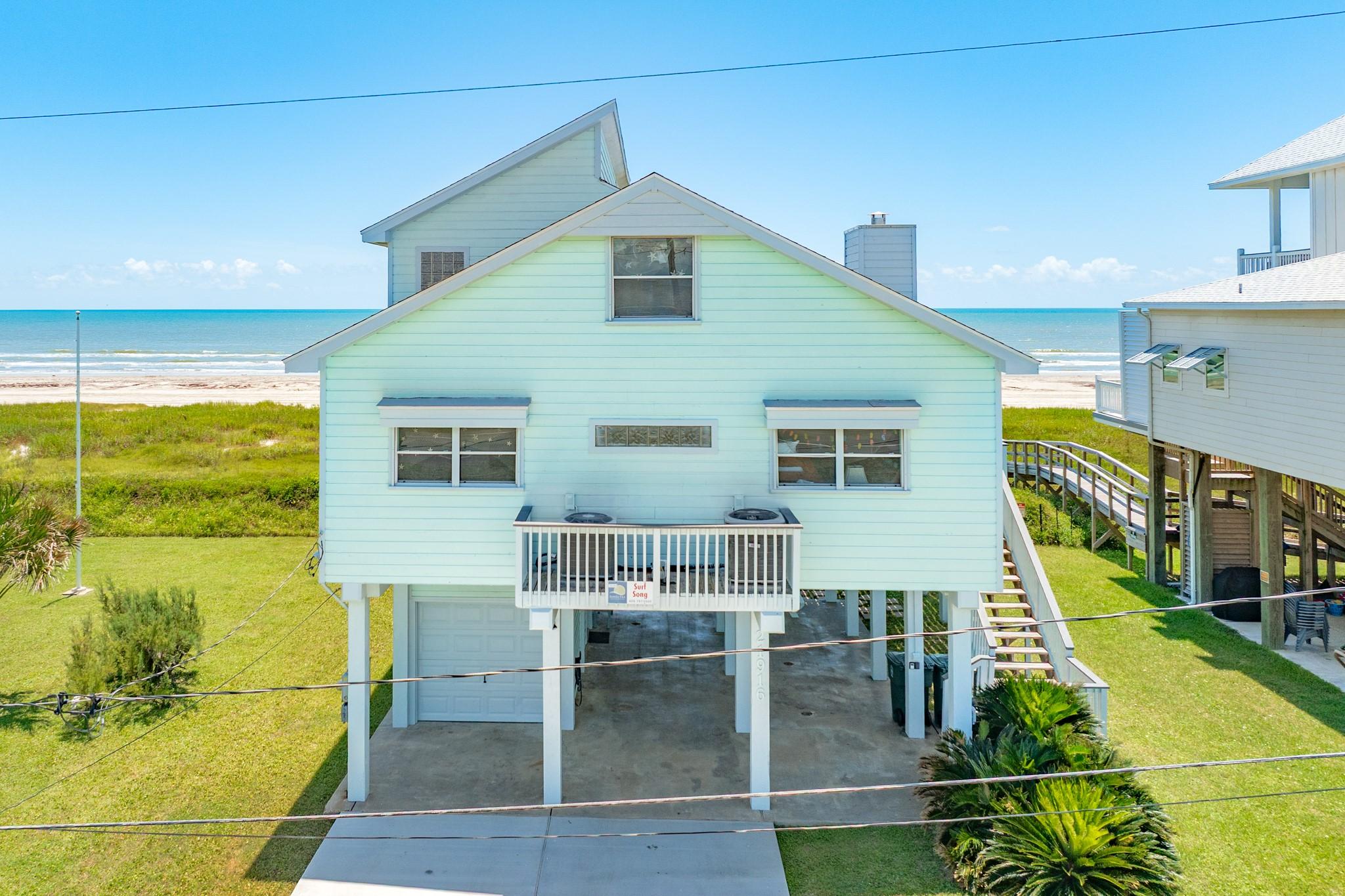 Image 2: Beachfront home in Sea Isle