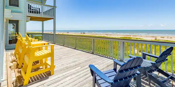 Image 3: Panoramic Gulf views from both levels