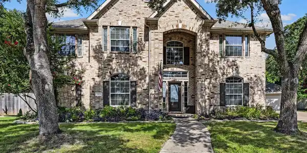 3802 Coral Circle