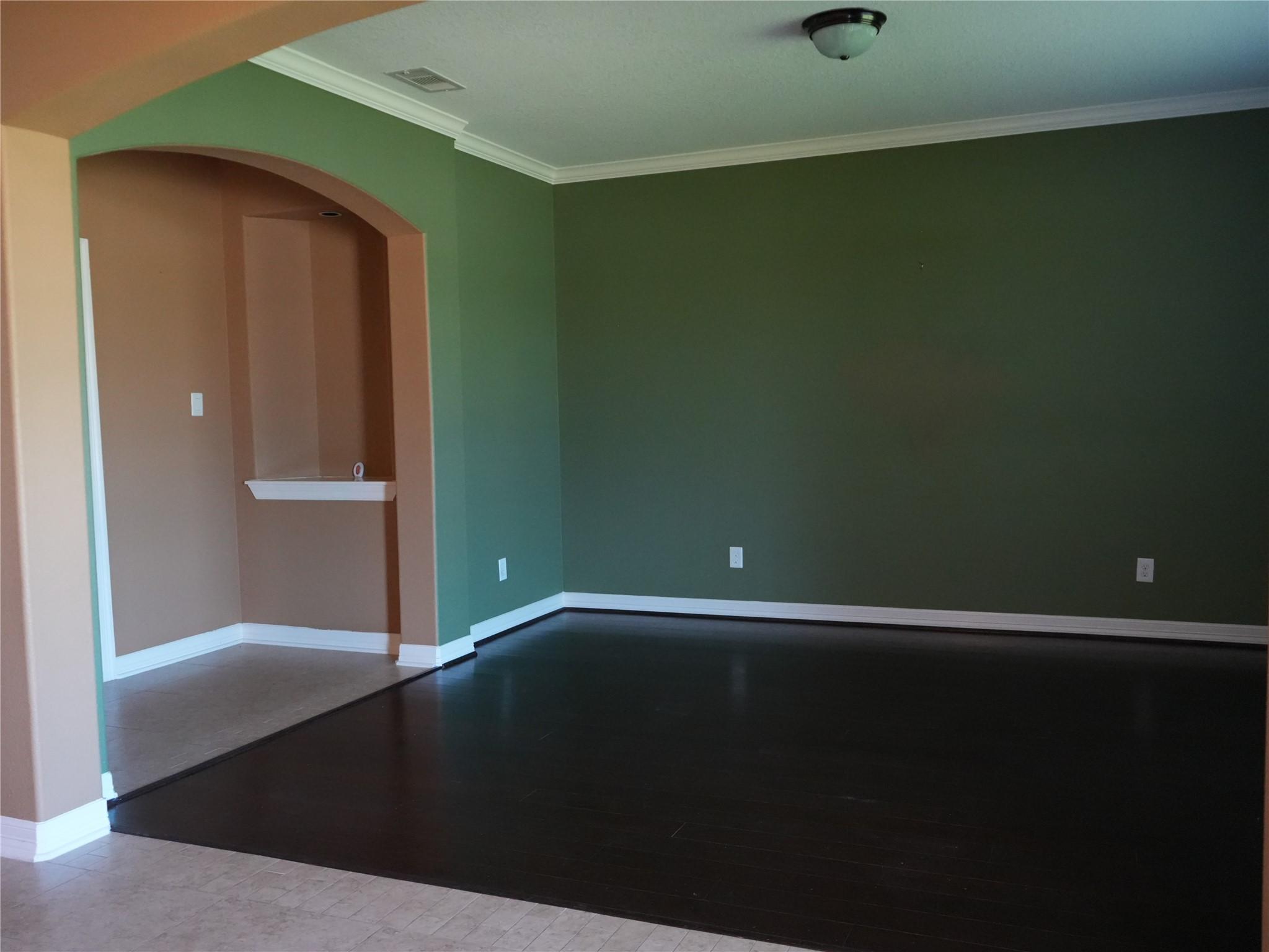 Image 3: Formal Living Room (Right of Entry)