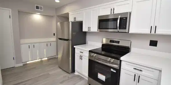 16587 El Camino Real