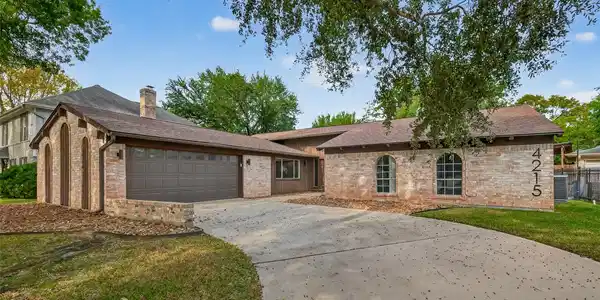 4215 Long Grove Drive
