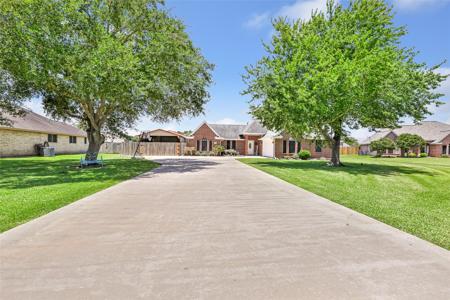 5810 Dixie Lane