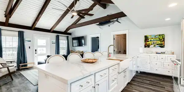 Image 4: The heart of the home! This stunning kitchen featu