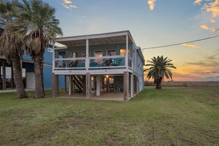 385 Beachfront Drive