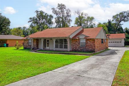 408 Rolling Wood Road