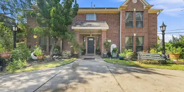 217 Baywood Street