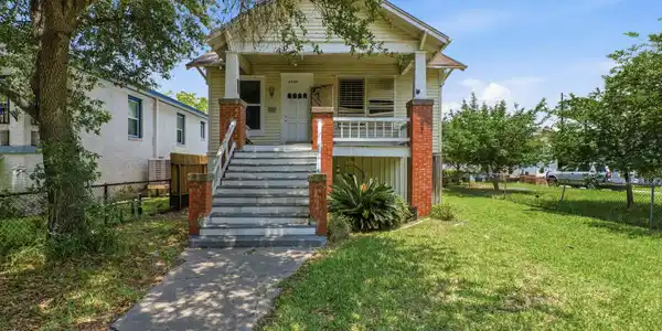 3324 Avenue N 1/2