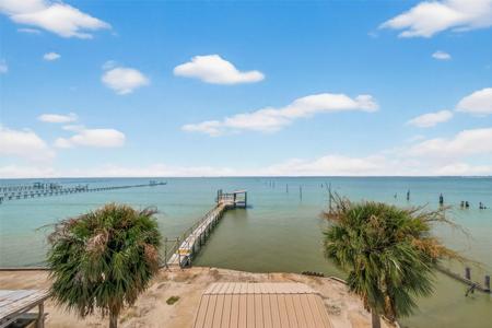5106 Bayside Drive