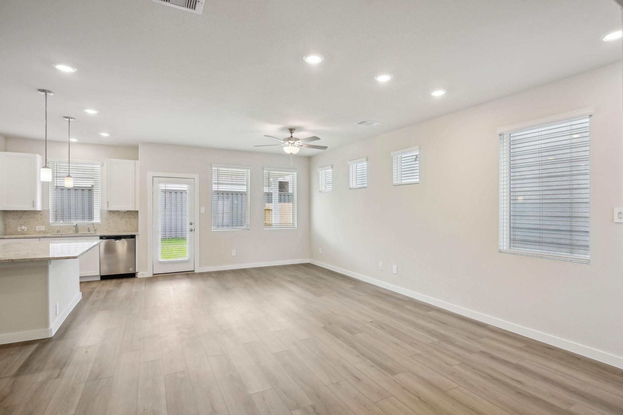 Image 4: Photo is not of the actual home, but is an inspira