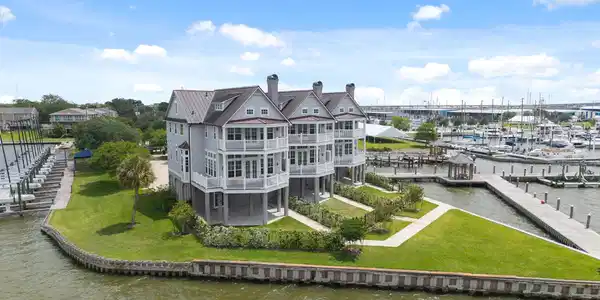 Image 4: Three beautiful, new construction townhomes - each