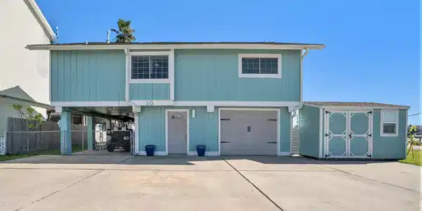 10 S Sandpiper Street