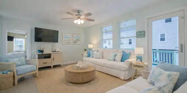 Image 3: virtual staging: Living Room