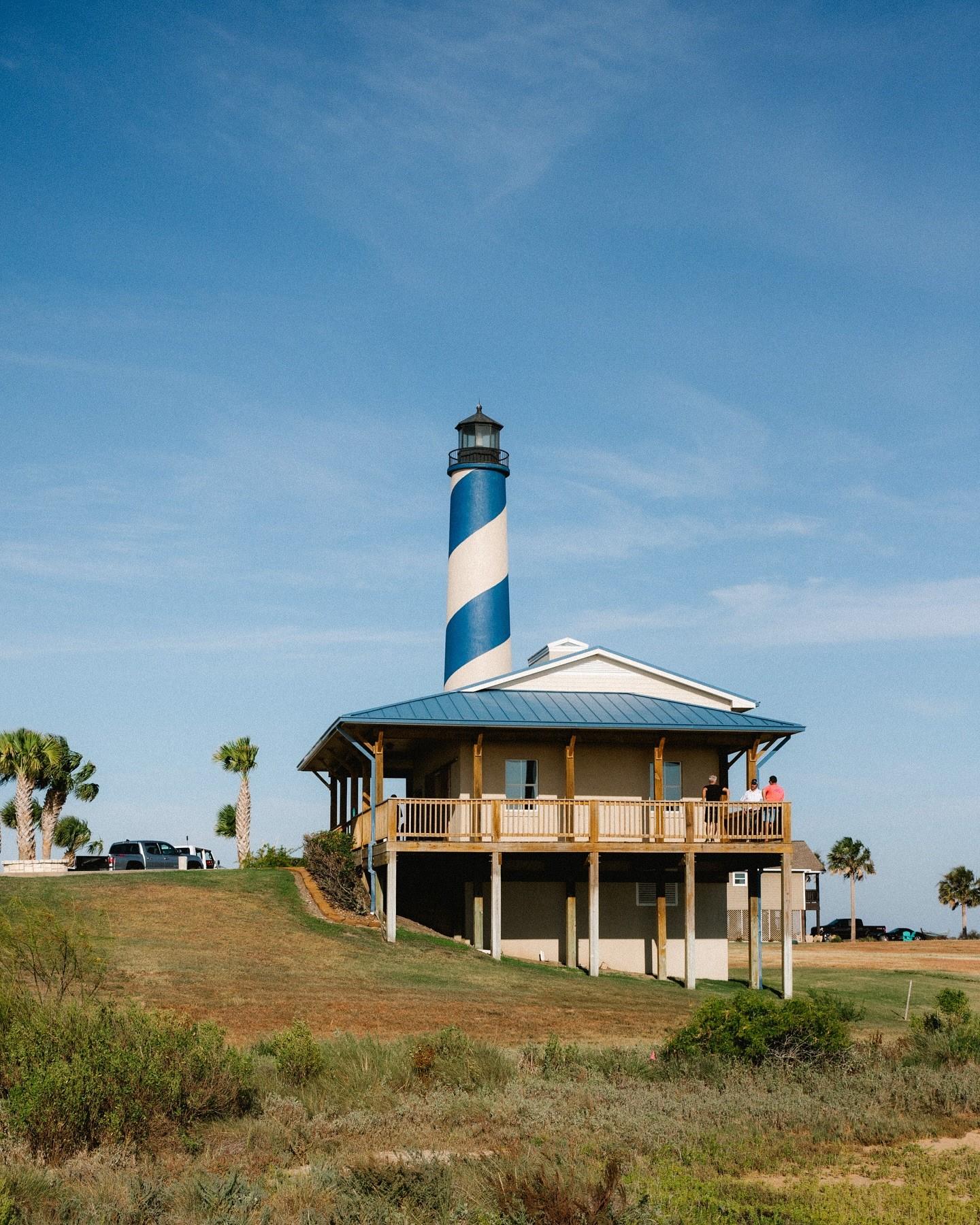 Image 3: Club House