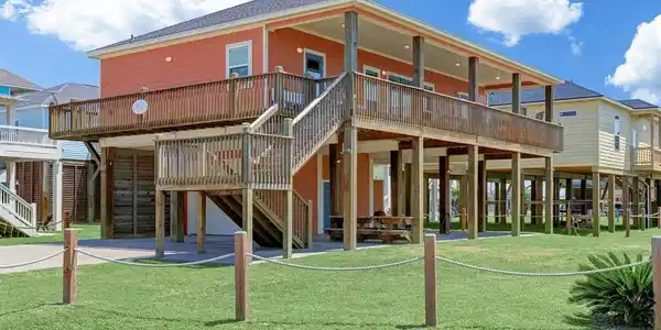 934 S Cove