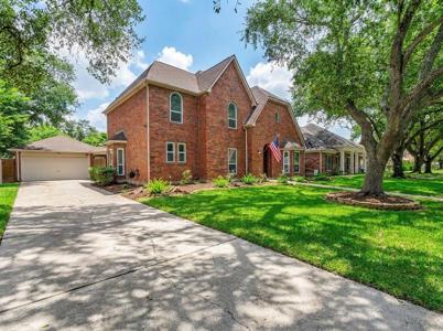 714 Crestwood Drive